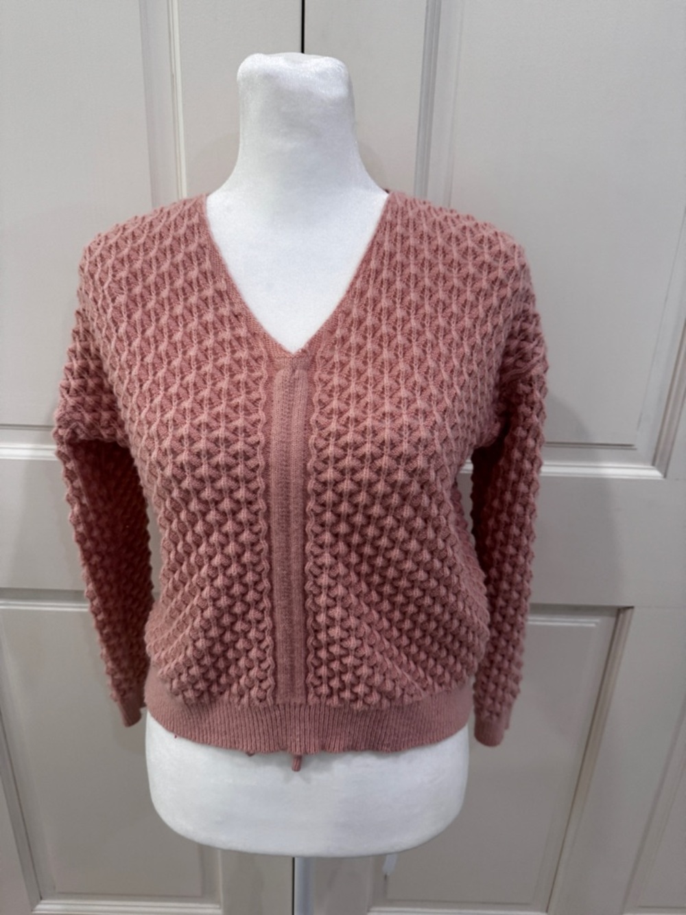 Girls Molly Bracken Dusty Rose Textured V-Neck Sweater, size 14